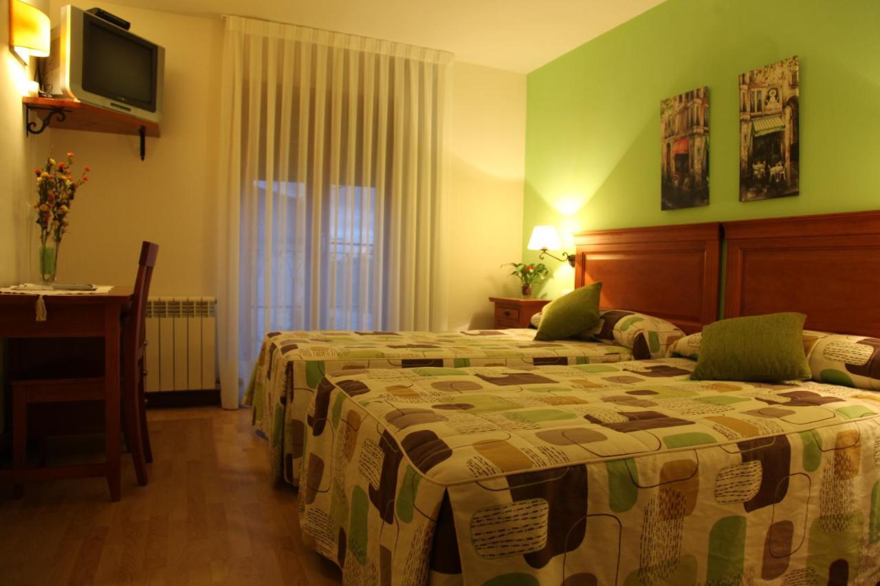 Hotel Rural Los Villares Almajano Стая снимка